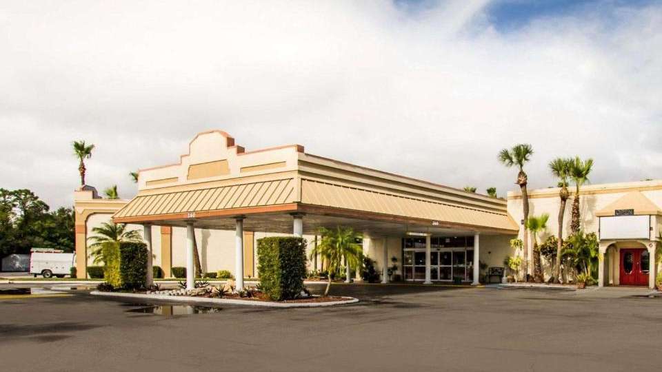 Econo Lodge Port Canaveral Cruise Parking
