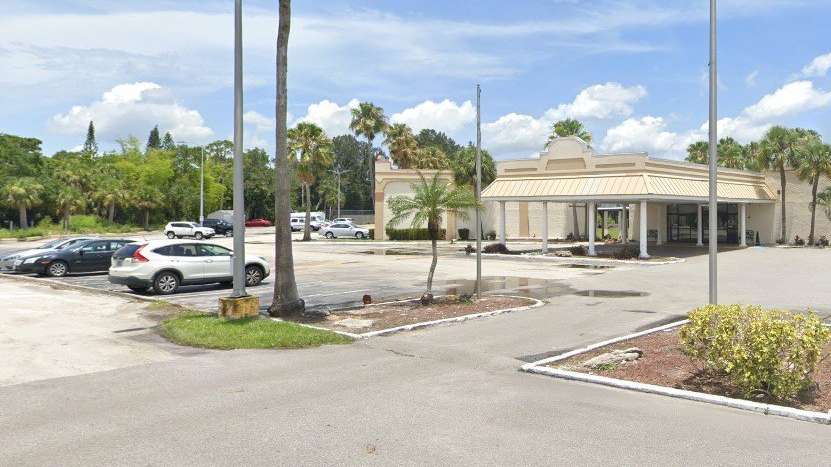 Econo Lodge Port Canaveral Cruise Parking