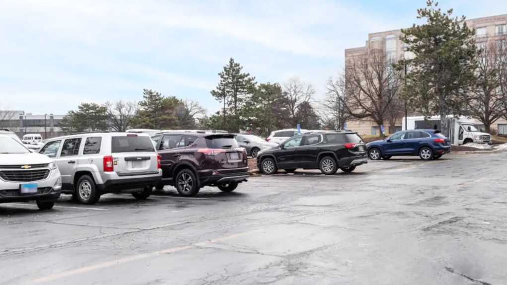 Sheraton Suites Chicago Elk Grove OHare Airport Parking (No Shuttle)