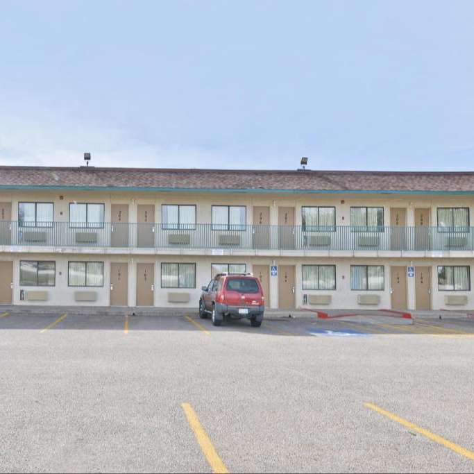 Americas Best Value Inn AMA Airport Parking