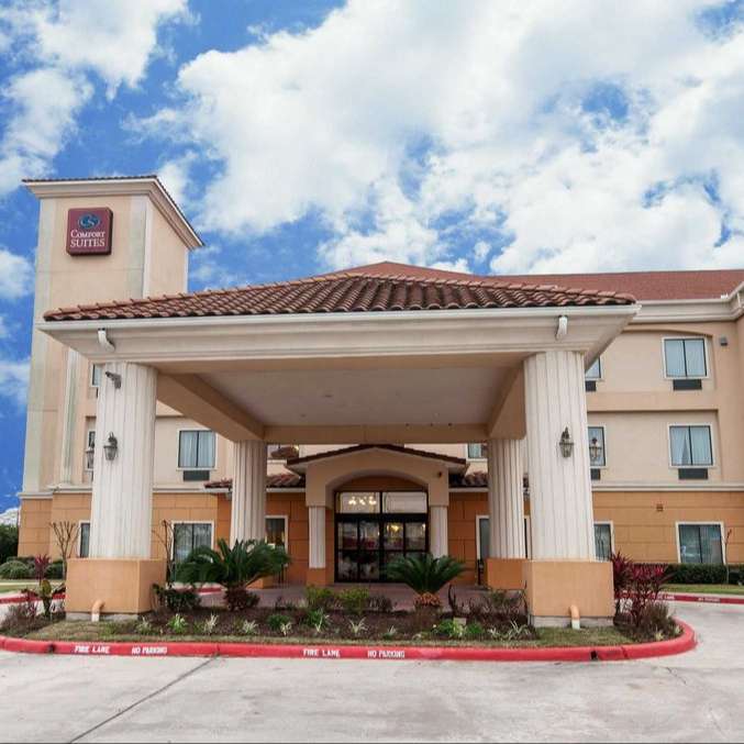 Spark suites HOU Airport Parking