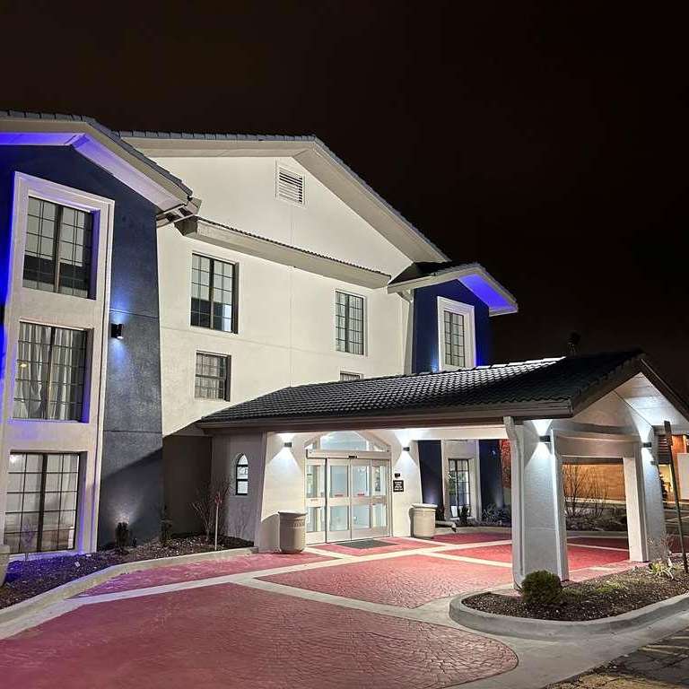 Best Western Schaumburg ORD Airport Parking
