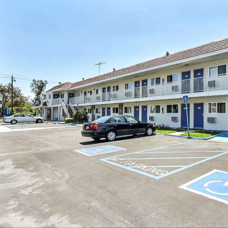 Motel 6 SJC Airport Parking