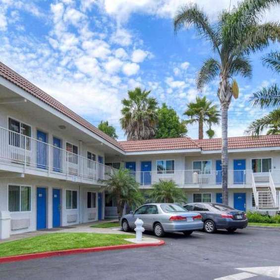 Motel 6 SNA Airport Parking