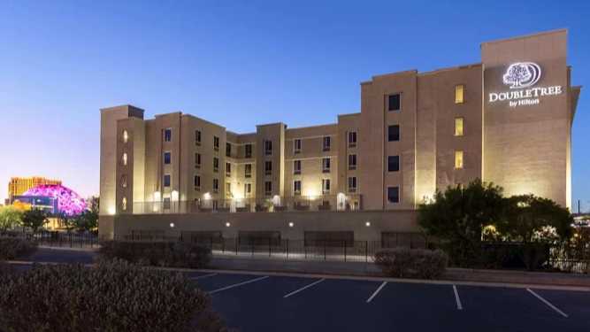 DoubleTree by Hilton East Flamingo LAS Airport Parking