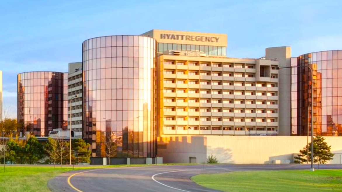 Hyatt Regency ORD Airport Parking
