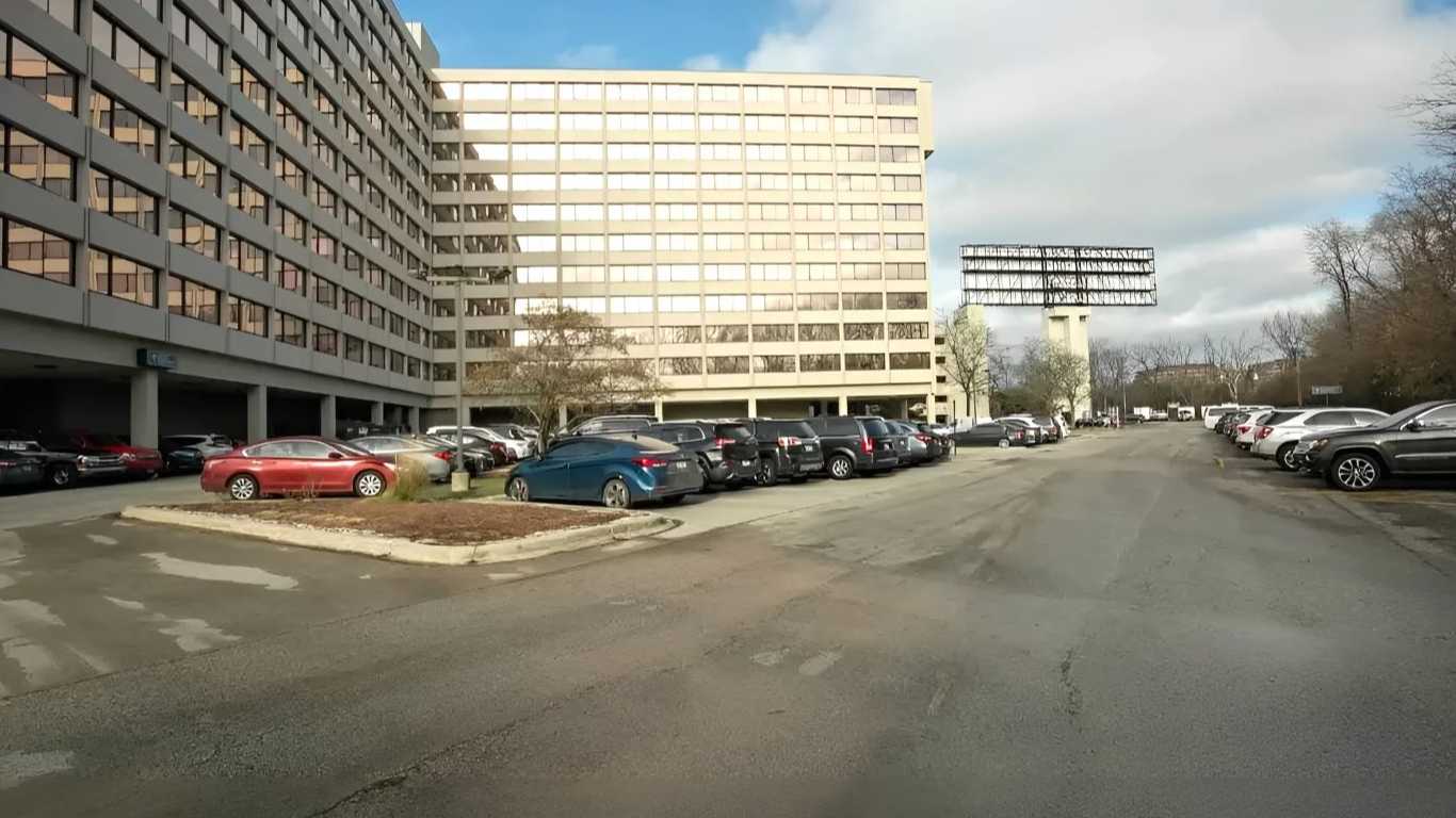 Hyatt Regency ORD Airport Parking
