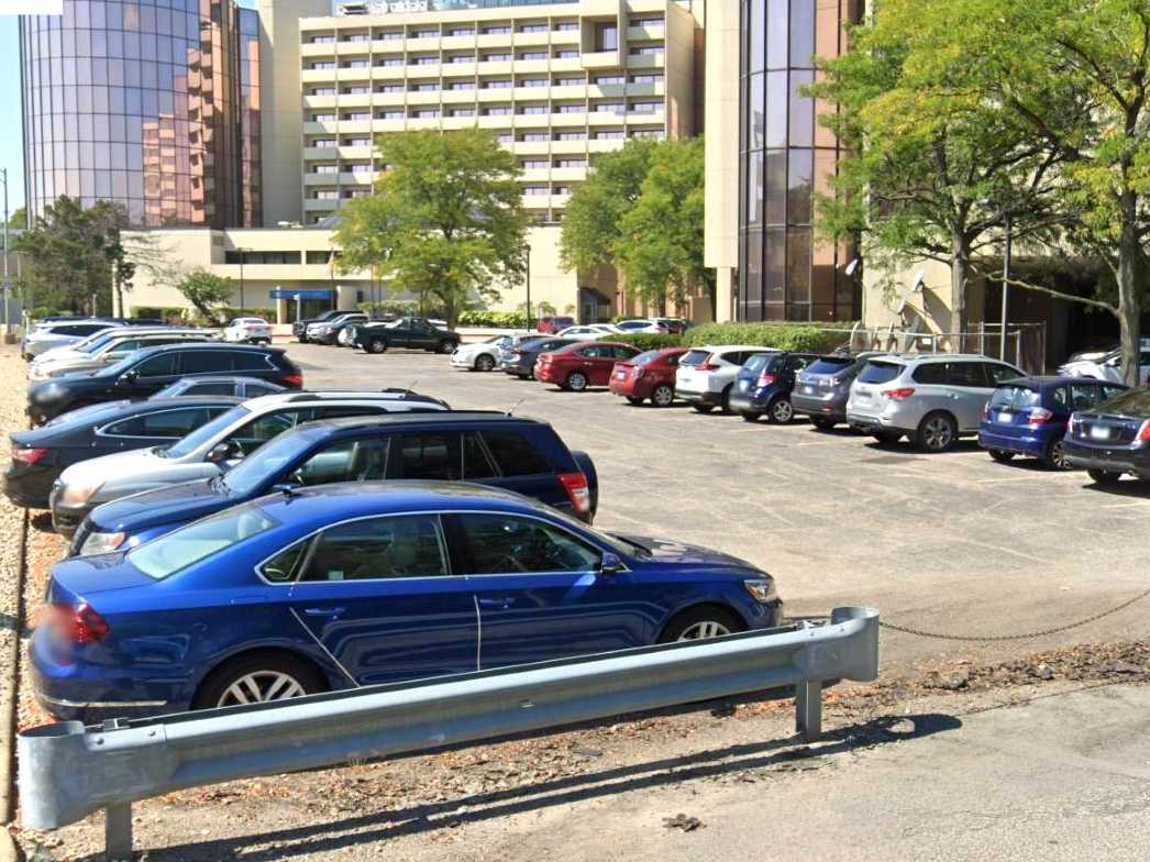 Hyatt Regency ORD Airport Parking