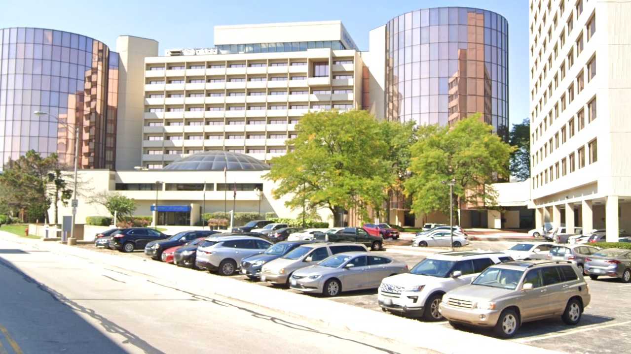 Hyatt Regency ORD Airport Parking