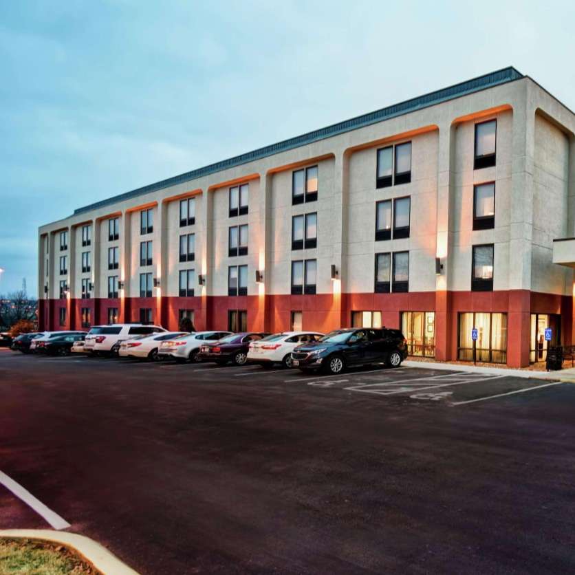 Hampton Inn STL Airport Parking