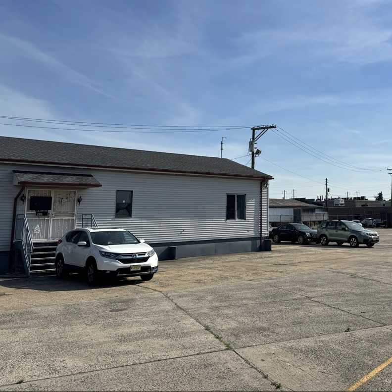 Royal EWR Airport Parking