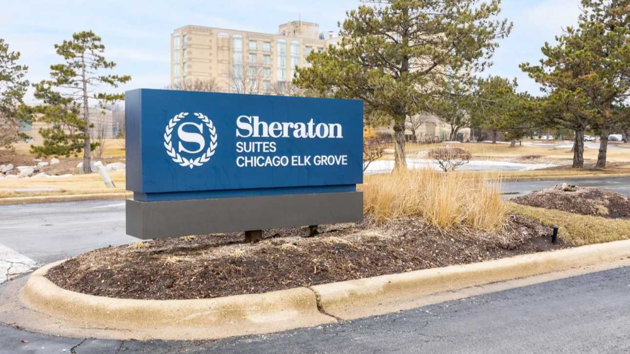 Sheraton Suites Chicago Elk Grove OHare Airport Parking (No Shuttle)