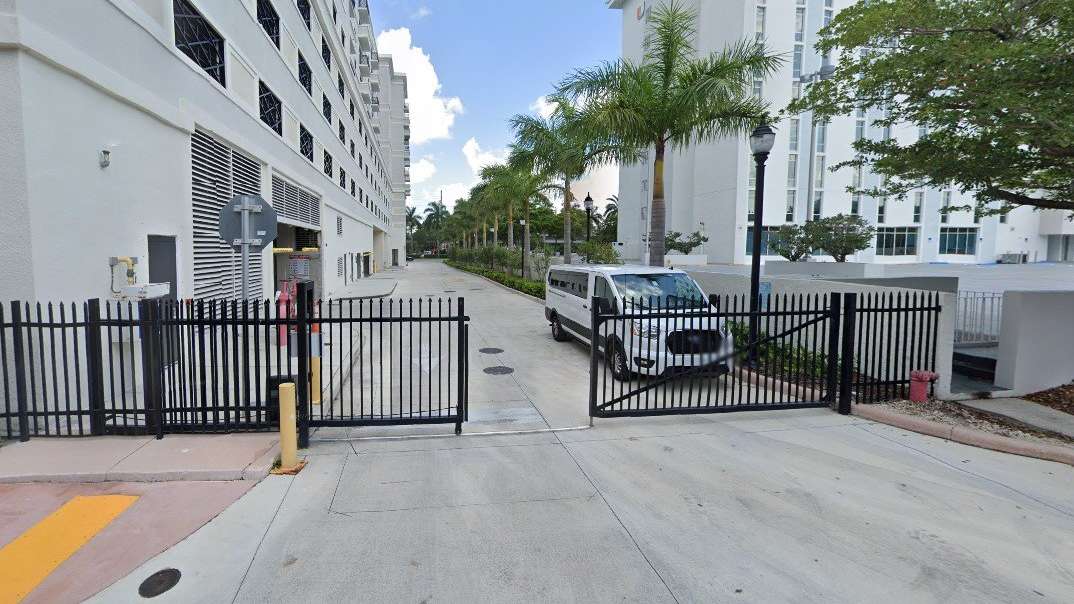 Thesis Hotel Port of Miami Cruise Parking