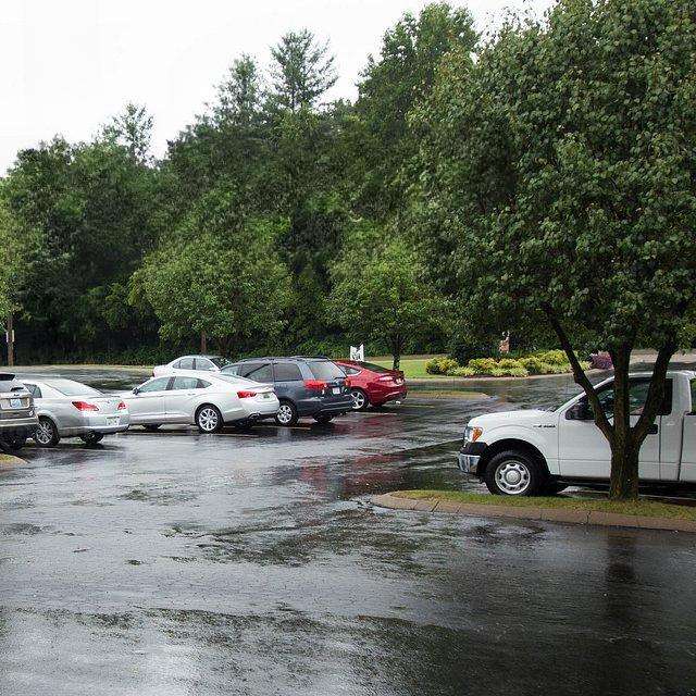 Comfort Suites Nashville BNA Airport Parking