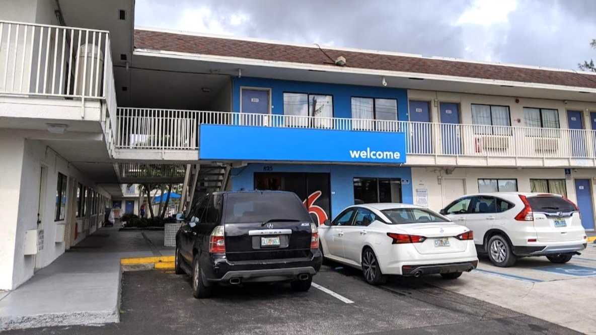 Motel 6 Dania Beach FLL Airport Parking