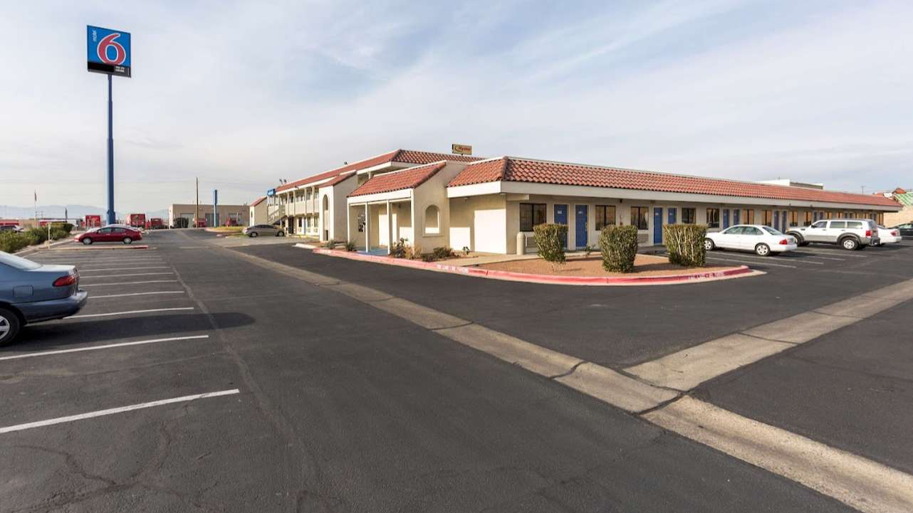 Motel 6 El Paso East ELP Airport Parking