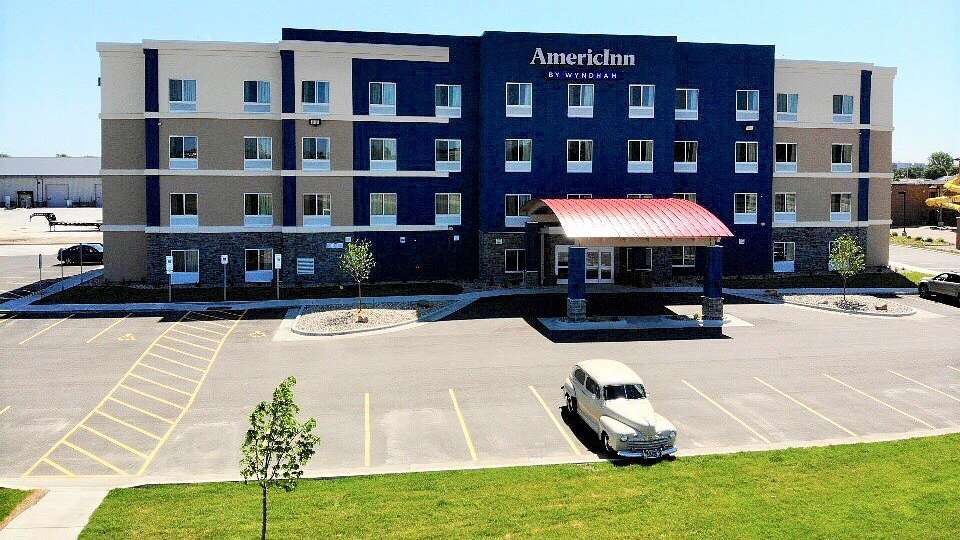AmericInn by Wyndham North FSD Airport Parking