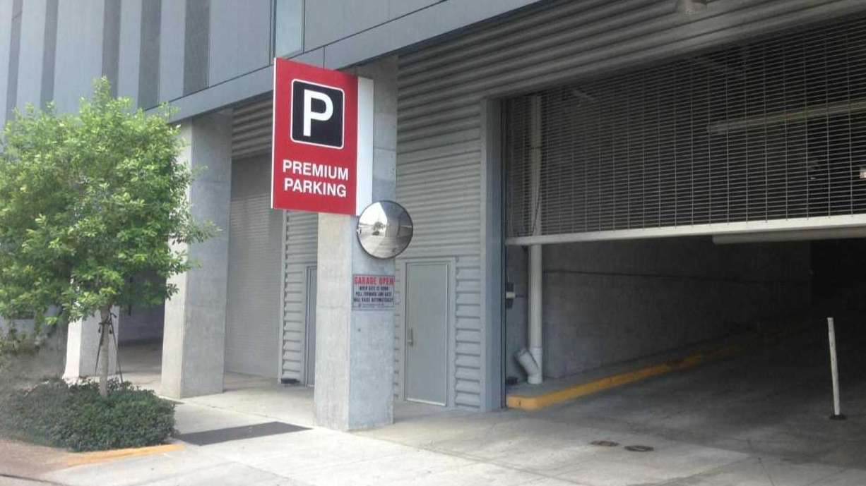 Premium Parking - P101 Port of New Orleans Cruise Parking 