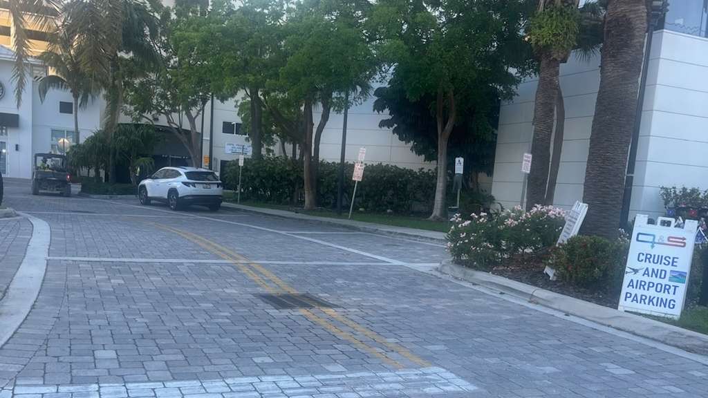 Quick and safe FLL Airport Parking