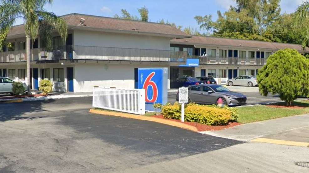 Motel 6 Port Everglades Cruise Parking