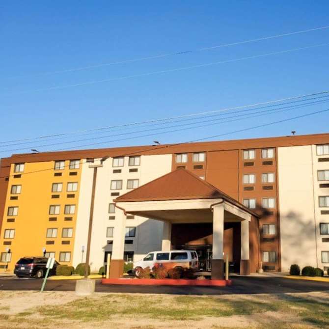Comfort Inn DCA Airport Parking