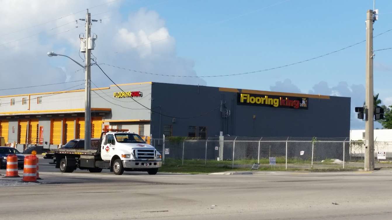 Interior King FLL Airport Parking