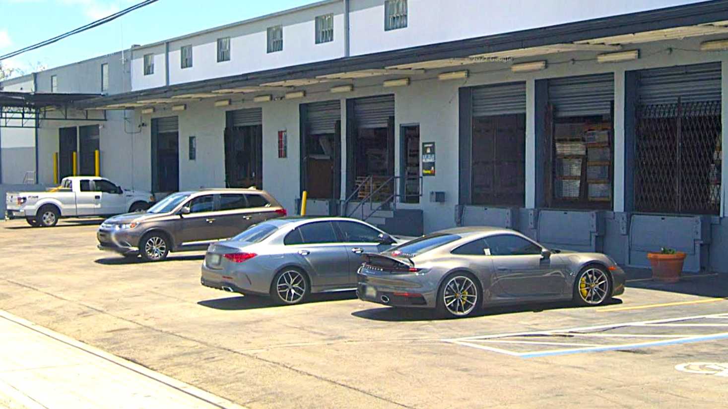 Interior King FLL Airport Parking