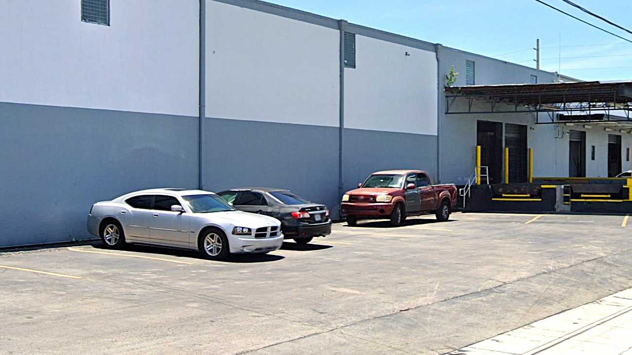 Interior King FLL Airport Parking