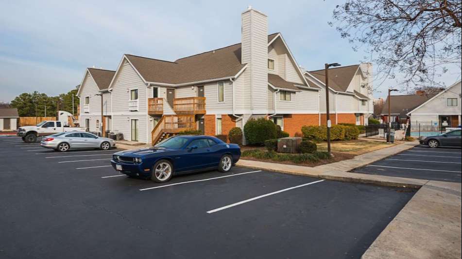 Studio 6 Greensboro GSO Airport Parking