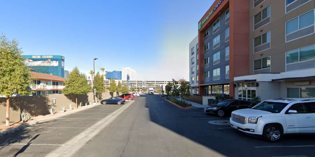 Holiday Inn Express & Suites E Tropicana LAS Airport Parking