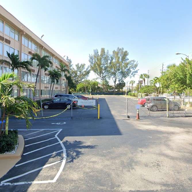 enVision Hotel MIA Airport Parking