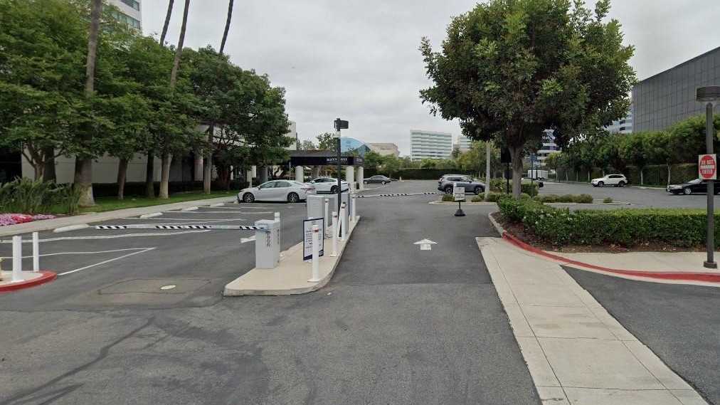 Sonesta Irvine SNA Airport Parking