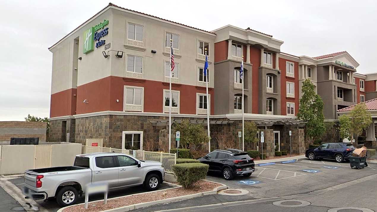 Holiday Inn Express & Suites Spring Valley LAS Airport Parking