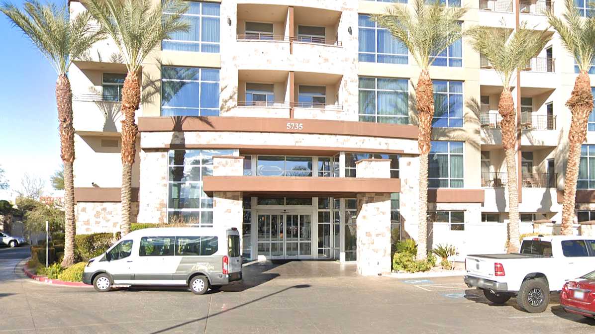 Staybridge Suites LAS Airport Parking