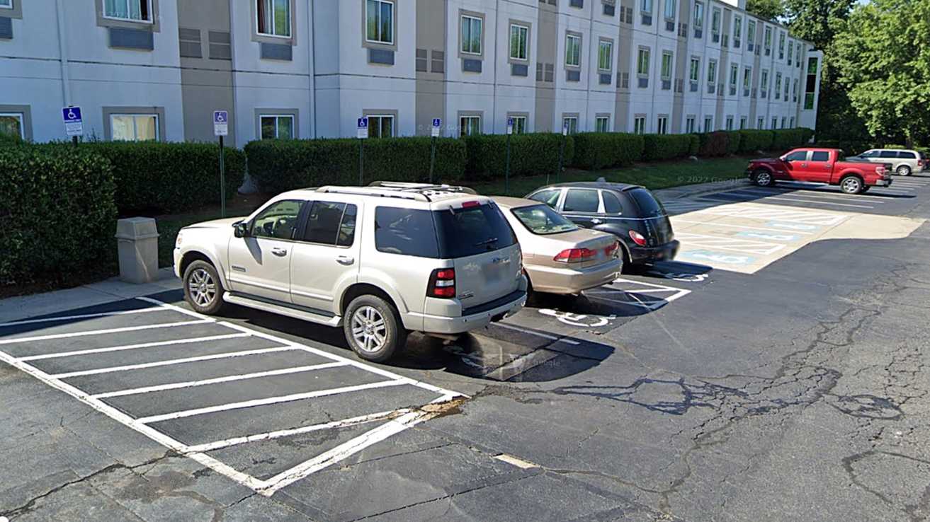 Motel 6 Fort Mill CLT Airport Parking