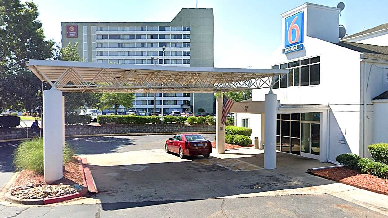 Motel 6 Fort Mill CLT Airport Parking
