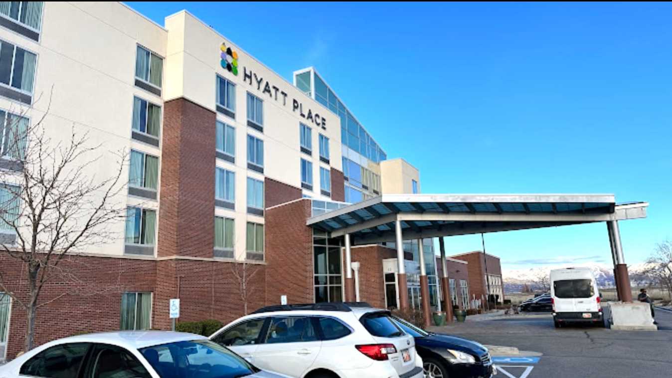 Hyatt Place SLC Airport Parking