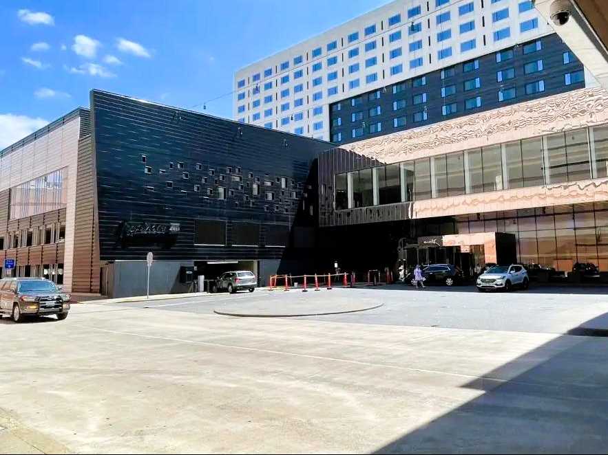 Radisson Blu Mall of America MSP Airport Parking