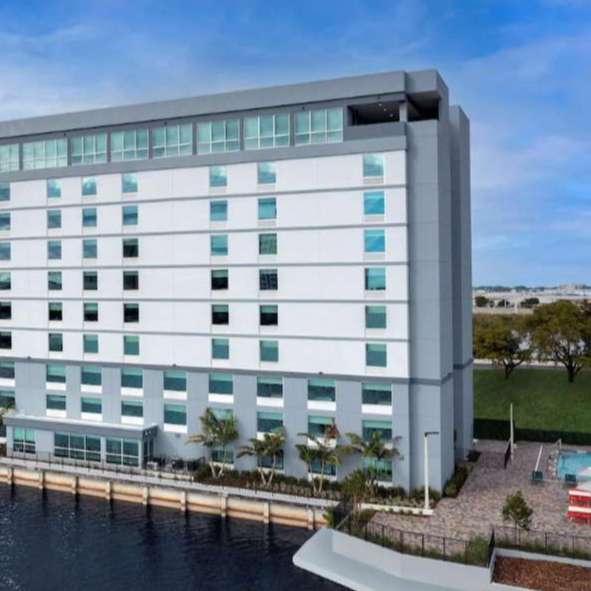Tru by Hilton South Port of Miami Cruise Parking