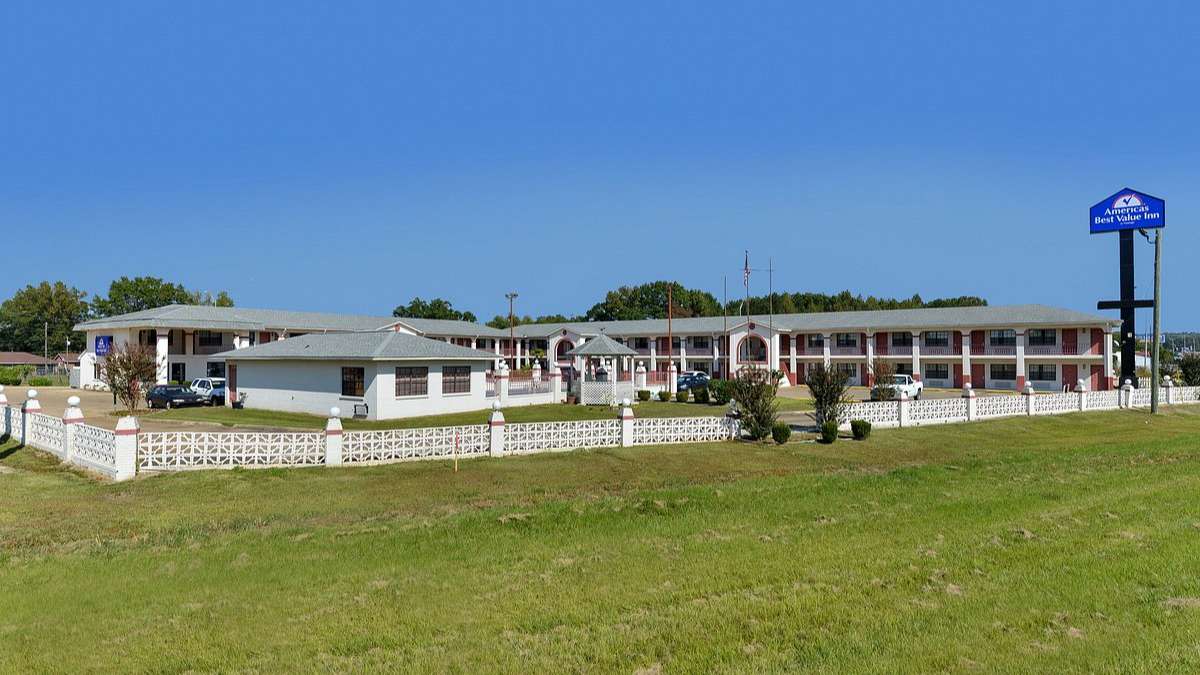 Americas Best Value Inn MEI Airport Parking