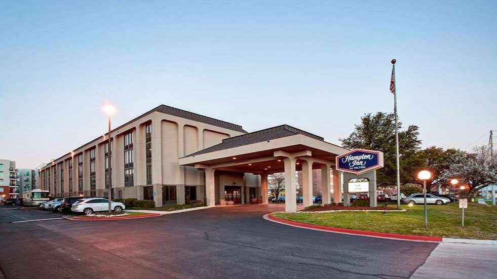 Hampton Inn College Station CLL Airport Parking 