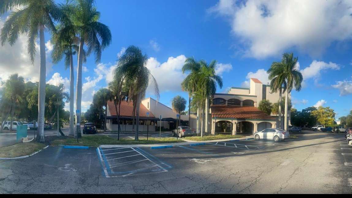 88 Palms Hotel & Event Center PBI Airport Parking