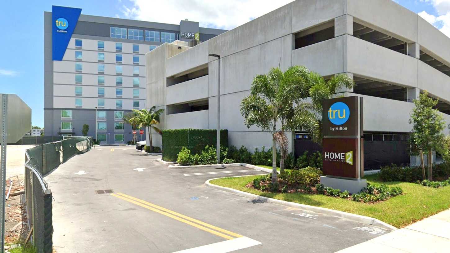 Tru by Hilton South MIA Airport Parking