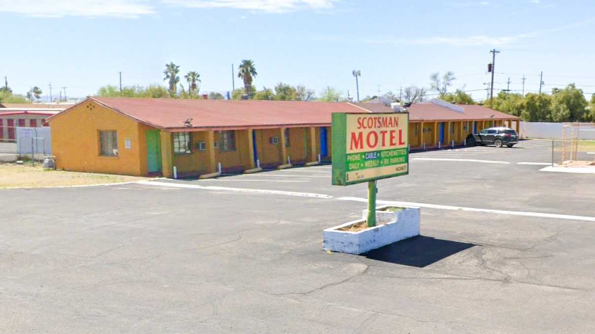 Scottsman Motel TUS Airport Parking