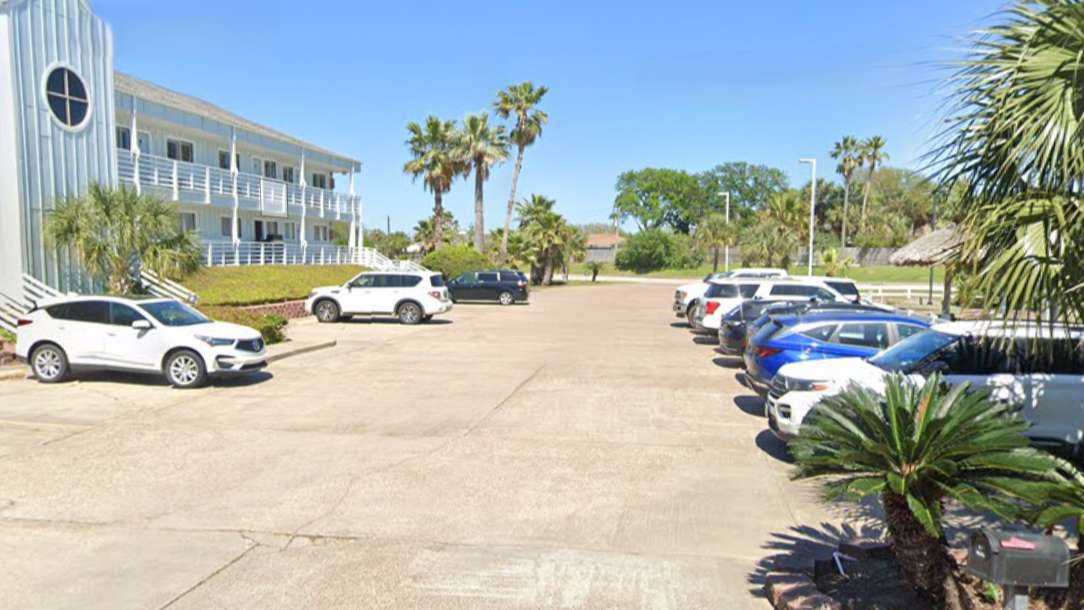 Inn at the Waterpark Galveston Cruise Parking