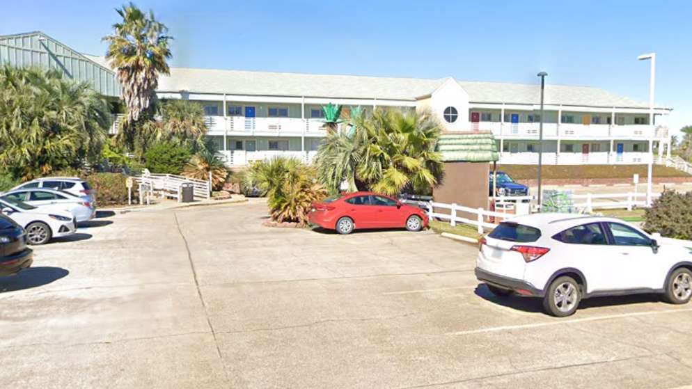 Inn at the Waterpark Galveston Cruise Parking