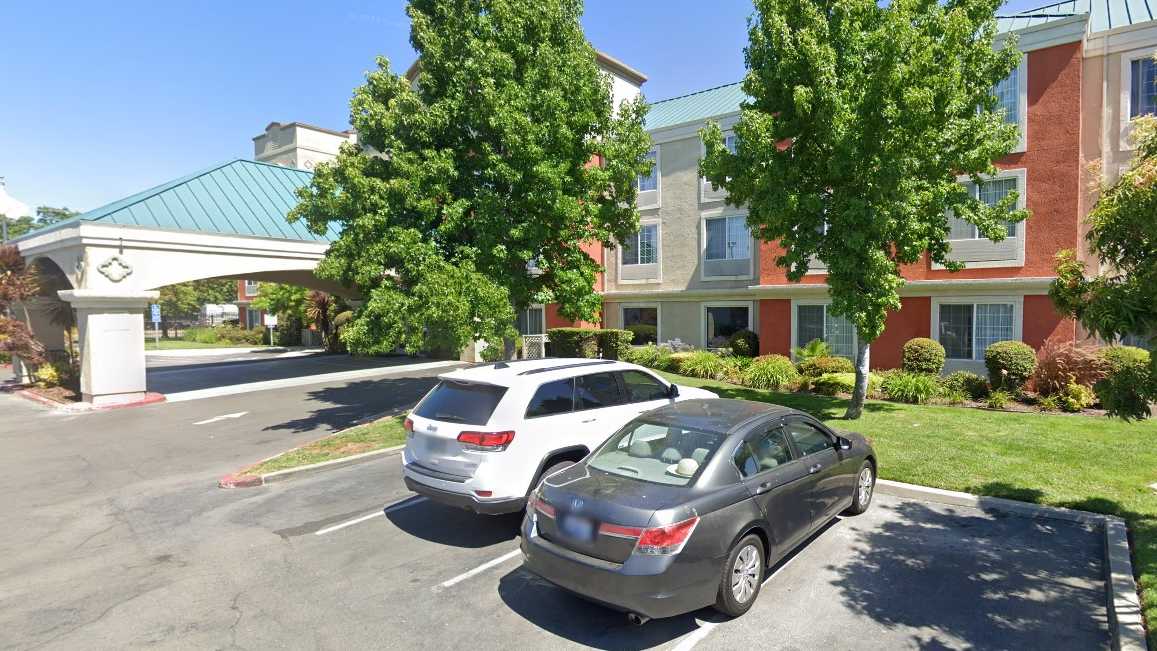 Best Western Plus OAK Airport Parking