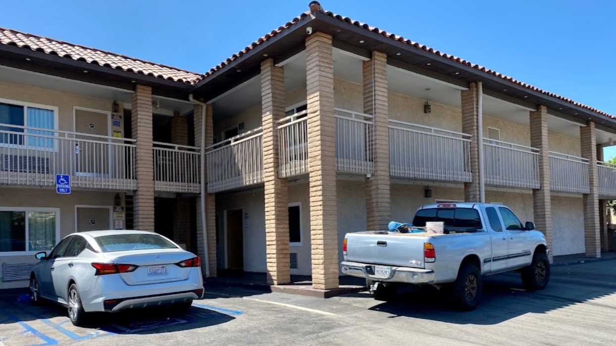 Travelodge by Wyndham SNA Airport Parking