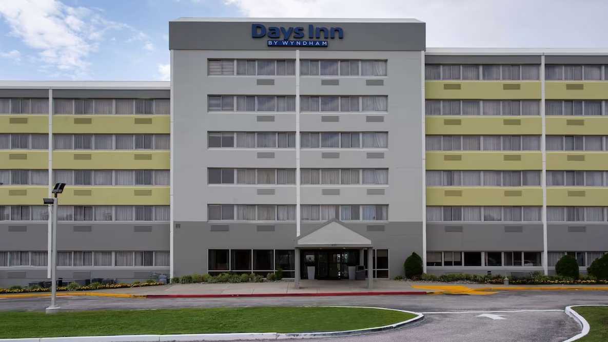 Days Inn by Wyndham ACY Airport Parking