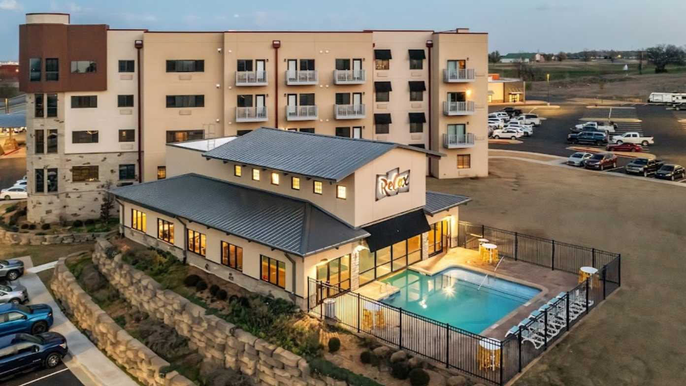 Stoney Creek Hotel & Conference Center TUL Airport Parking
